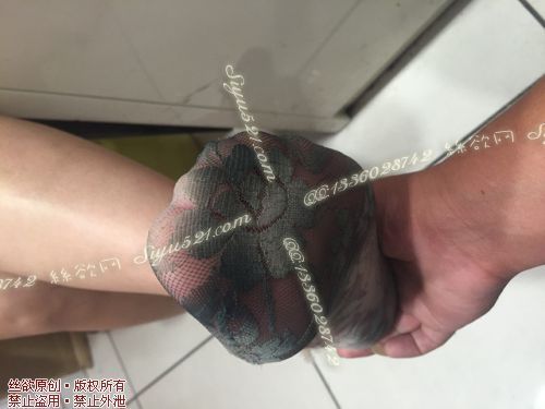 原味丝袜|袜类,臭船袜,爱丽丝(本土的BYD)——2017年8月下旬顾客订购(化妆33妹妹-发黑的肉船袜),此活动免费拍摄打包图