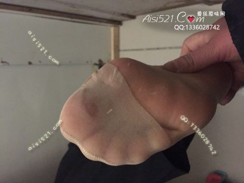 原味丝袜|袜类,臭短丝袜,致命臭(此活动MM随机,不能指定)——2017年12月初、中旬顾客订购致命臭活动MM(导购24妹妹-酸臭闲置肉丝)现收足底实拍,不可选