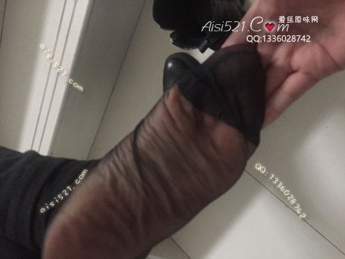 原味丝袜|袜类,臭短丝袜,致命臭(此活动MM随机,不能指定)——2018年2月份顾客订购致命臭活动MM(【赠送】珠宝03妹妹-黑丝)现收足底实拍,不可选