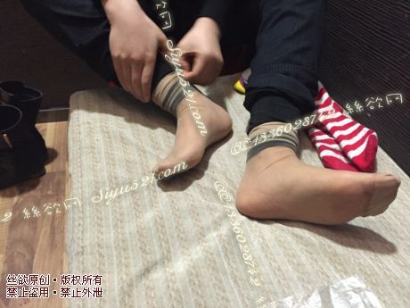 原味丝袜|袜类,臭短丝袜,爱丽丝(本土的BYD)——2015年2月初顾客订购专柜05妹妹工作丝袜(专柜05MM-肉丝),此活动免费拍摄打包图