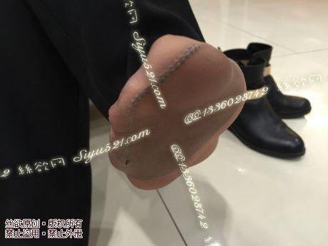 原味丝袜|袜类,臭短丝袜,爱丽丝(本土的BYD)——2015年2月初顾客订购专柜08妹妹工作丝袜(专柜08MM-灰丝),此活动免费拍摄打包图