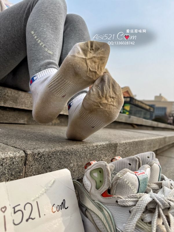 “冠军无敌巨臭白棉袜”～真的是非常不错的味道……先到先得啊哈哈原味丝袜|袜类臭棉袜