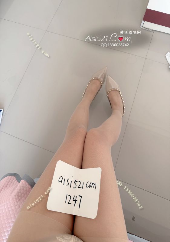 甜妹穿过的酸臭丝袜原味丝袜|袜类臭长筒丝袜