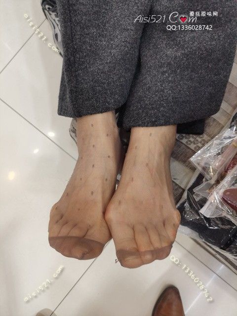 爱丽丝(此活动可指定MM，但袜类随机)——2026年10月份顾客预订导购03咖啡丝原味丝袜|袜类臭短丝袜