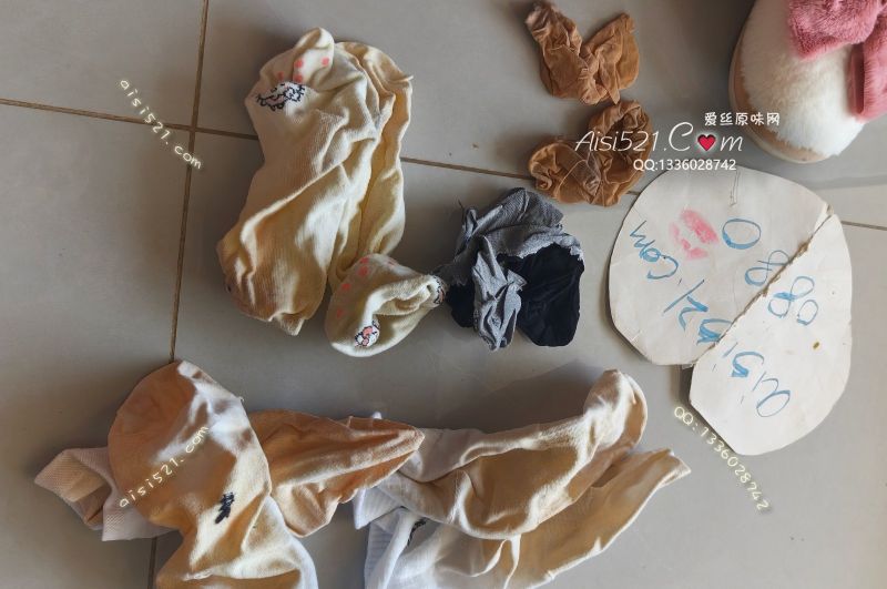 5双极品现货~！真正体验到了什么叫味道久久挥散不去，丝袜，棉袜，棉底丝袜应有尽有，臭和爆臭！！原味丝袜|袜类现货5条以上臭袜打包