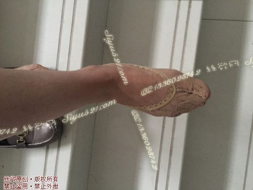 原味丝袜|袜类,臭船袜,致命臭(此活动MM随机,不能指定)——2017年6月中、下旬顾客订购致命臭活动MM(船袜)现收足底实拍,不可选择MM,免费附带无水印高清收购足底实拍图。