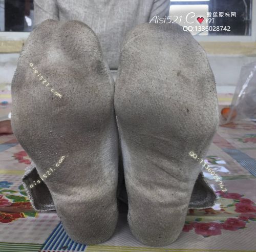 原味丝袜|袜类,臭棉袜,熟女丝——2019年4月份活动开始，可预订城镇熟女、商场销售汗脚丝袜活动开始，2双起订，订单备注袜子种类和收购场地
