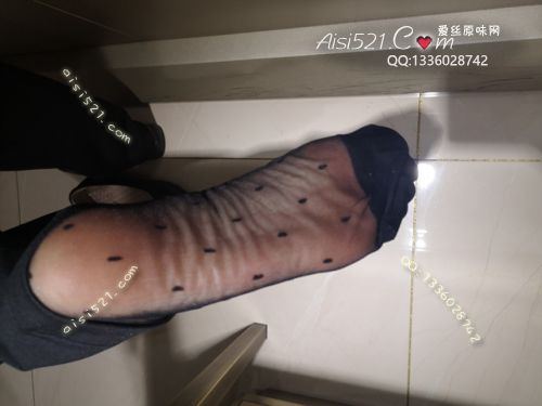 原味丝袜|袜类,臭短丝袜,致命臭(此活动MM随机,不能指定)——2020年7月份顾客订购(珠宝黑丝)现收足底实拍